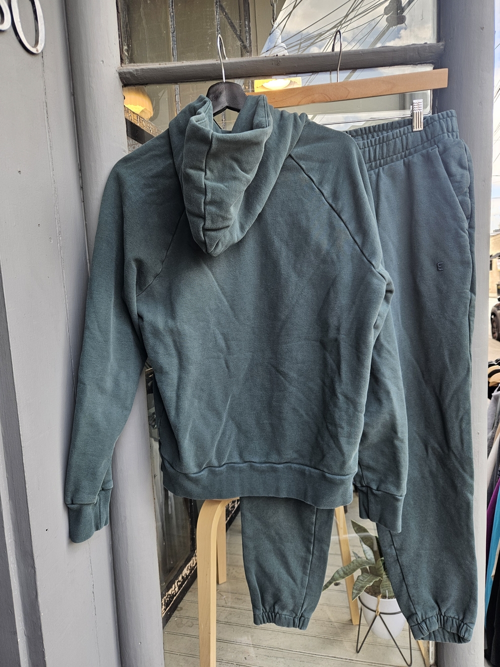 Everlane Organic Cotton Sweatsuit Set - Picture 5 of 9